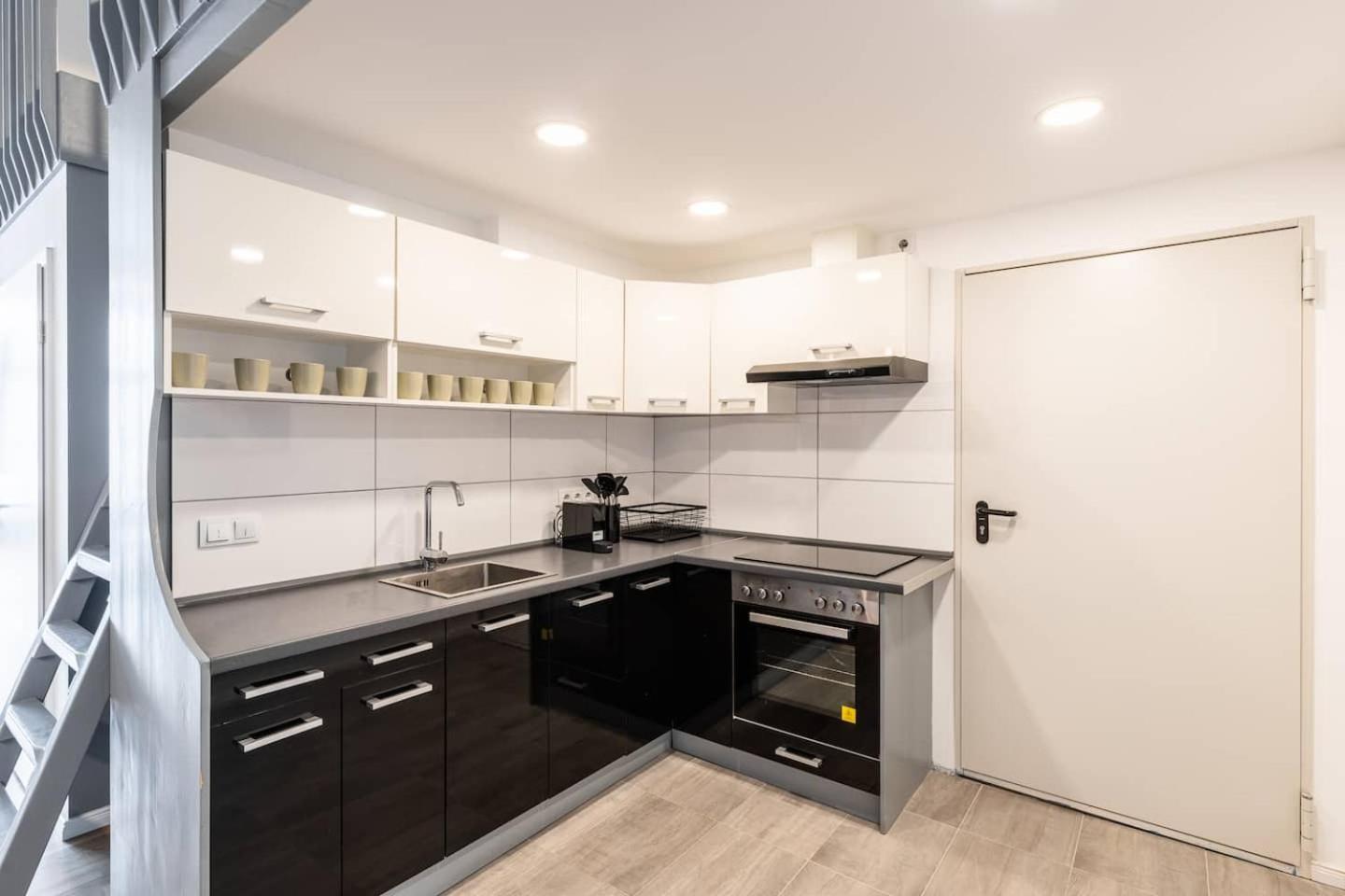 Spacious Lofts In Wedding 베를린 외부 사진